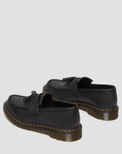 Adrian-loafers i Virginia-læder med kvast in Sort