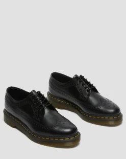 3989 Brogue sko i Smooth læder in Sort