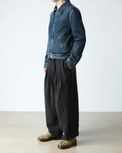 Delapre-loafers i ruskind in Teakbrun & Sort