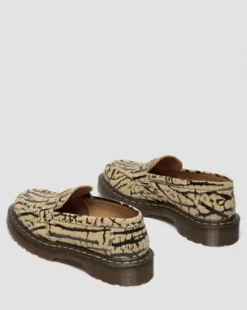 Delapre-loafers i ruskind in Teakbrun & Sort