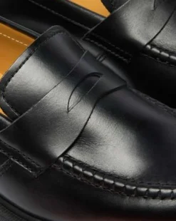 Delapre Penny Loafers in Sort