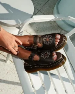 Dunnet Flower-sandaler i fuldkornet læder in Brun