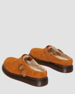 Isham-mules i ruskind med imiteret fårepelsforing in Pecan Brown
