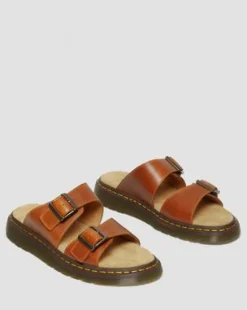 Josef-sandaler i læder med spænde in Oak