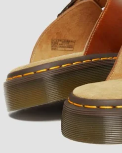 Josef-sandaler i læder med spænde in Oak