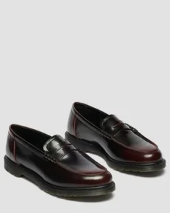 Mayfare-loafers i Rub Off-læder in Kirsebærrød
