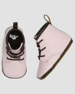 Nyfødt 1460 Auburn læderstøvletter in Pale Pink