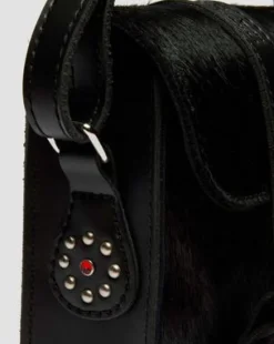 Skuldertaske i Hair On- og Kiev-læder - 18 cm in Sort