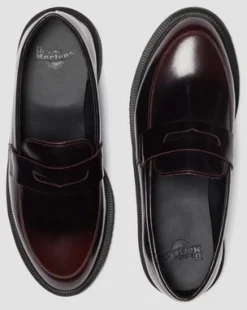Temara-loafers i Arcadia-læder in Kirsebærrød