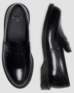 Temara-loafers i Polished Smooth-læder in Sort